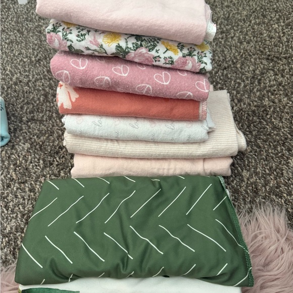 Floral and Solid receiving blankets - Pink, Green, and White - Picture 1 of 1